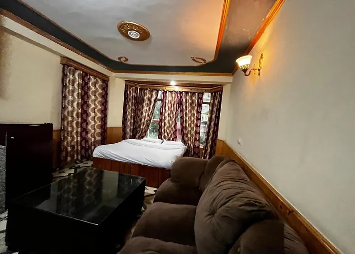 Honda Royal Guest Stay